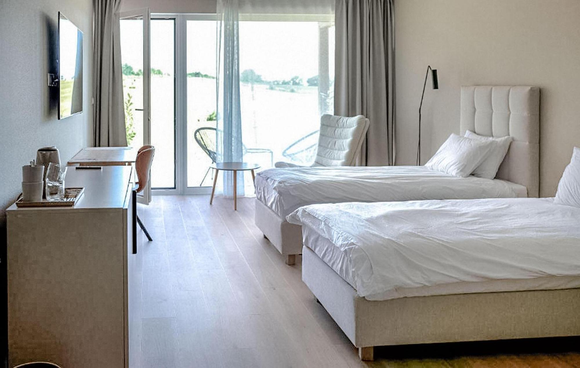 1 Bedroom Awesome Apartment In Binowo Екстер'єр фото